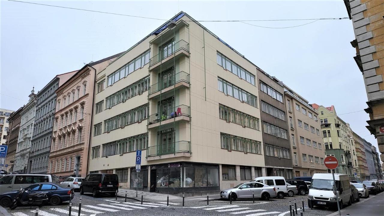 Luxusni Apartman Nedaleko Centra Prague Exterior photo